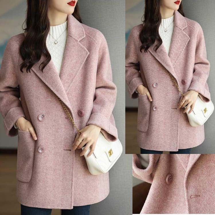 New herringbone patterned woolen coat with loose fit and slimming effect