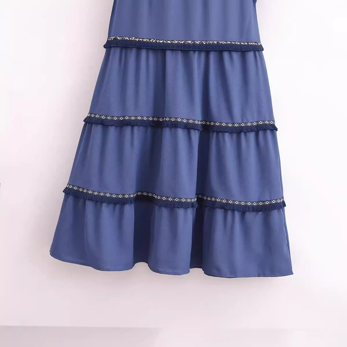 Fashionable V-neck patchwork tassel pleated dress