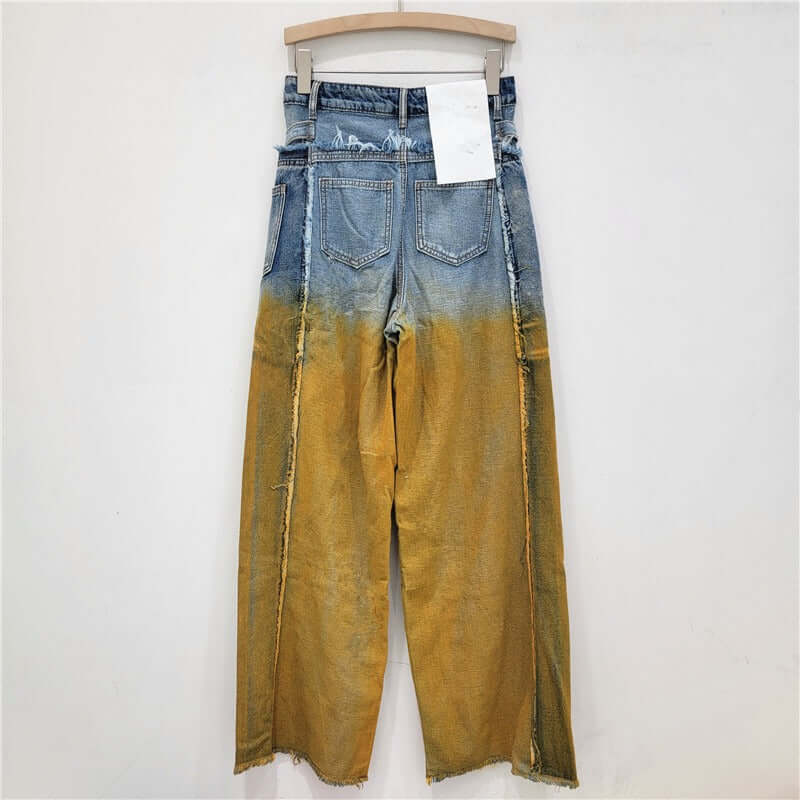 Vintage jeans for women, high waisted, loose fit, slimming and versatile straight leg.