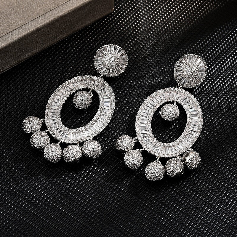Three-dimensional tassel ball earrings, personalized exaggerated earrings