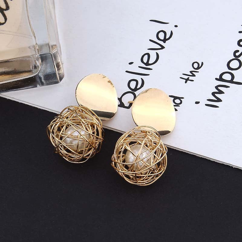 Round Shaped Golden Earrings